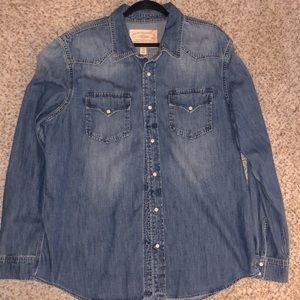 American Eagle Blue Denim button down shirt